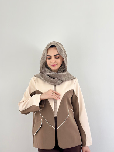 کت لیزارا(کرم موکا)