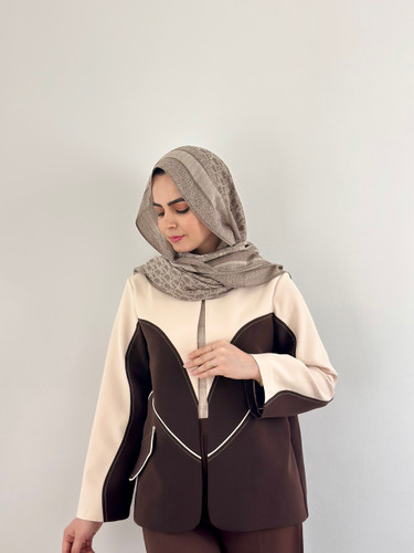 کت لیزارا(کرم قهوه ای)